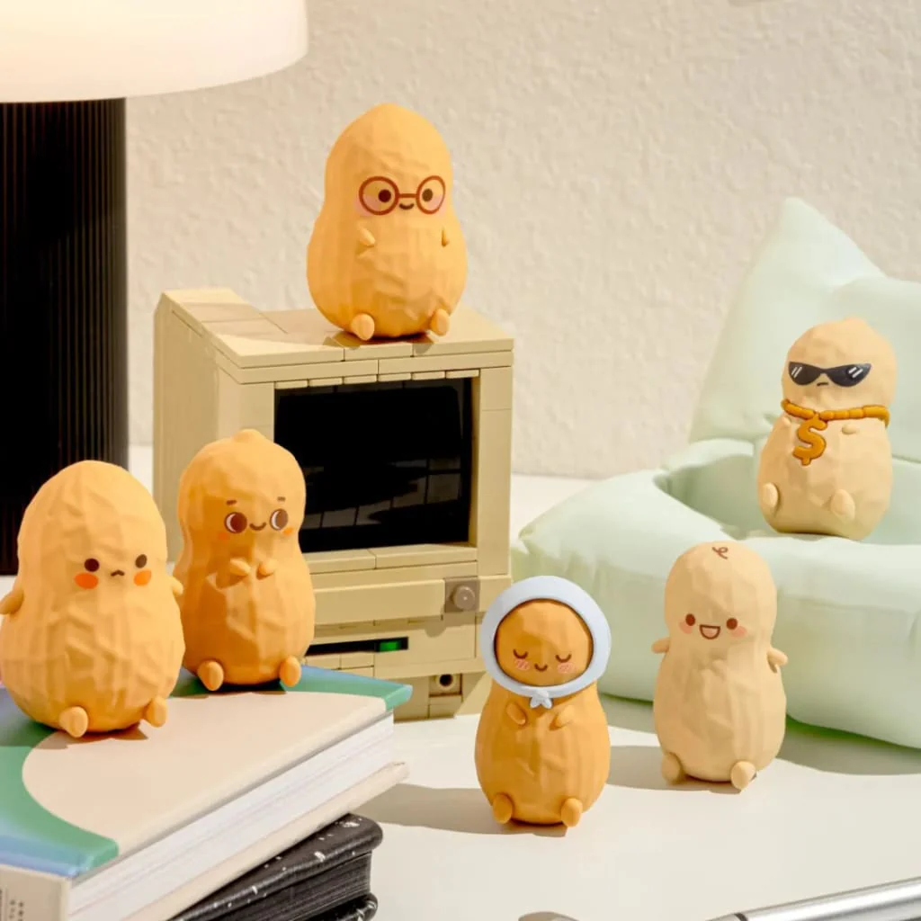 Smoko Peanut Familia Blind Box Figure - Image 2